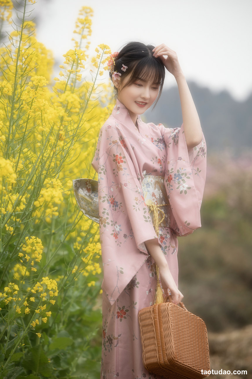 图片[2]-[YITUYU艺图语]2022.04.27 油菜花 一一[25+1P／413MB]-绅士图