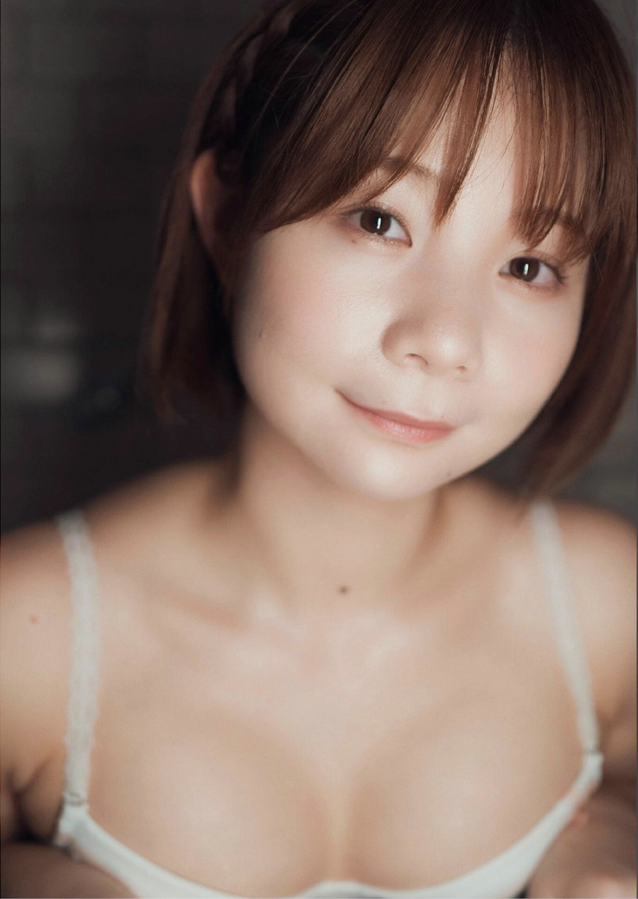 真奈 グラビア写真集 むにむにする？/ 187P81MB / 日系-绅士图