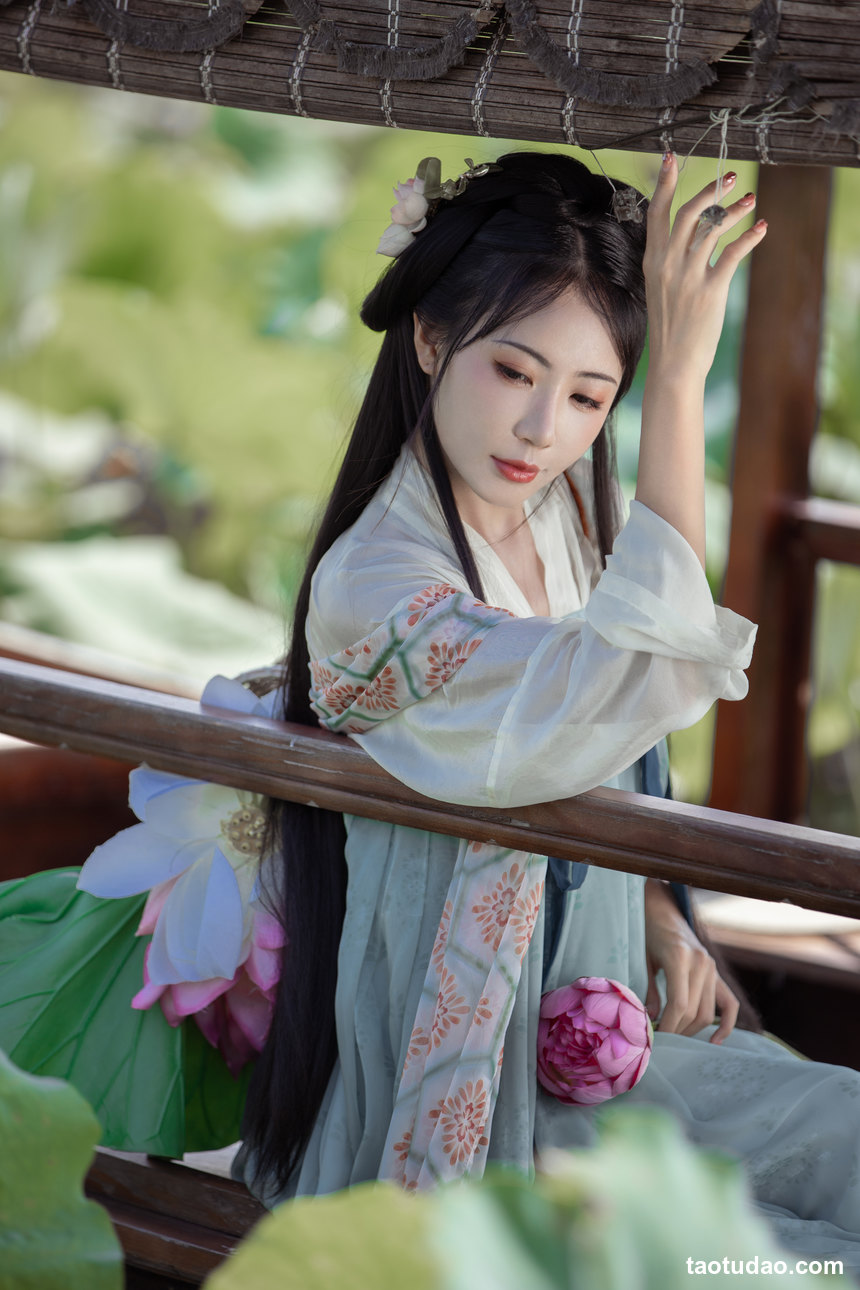 图片[3]-[YITUYU艺图语]2022.11.15 荷芰 酸辣粉[30+1P／290MB]-绅士图