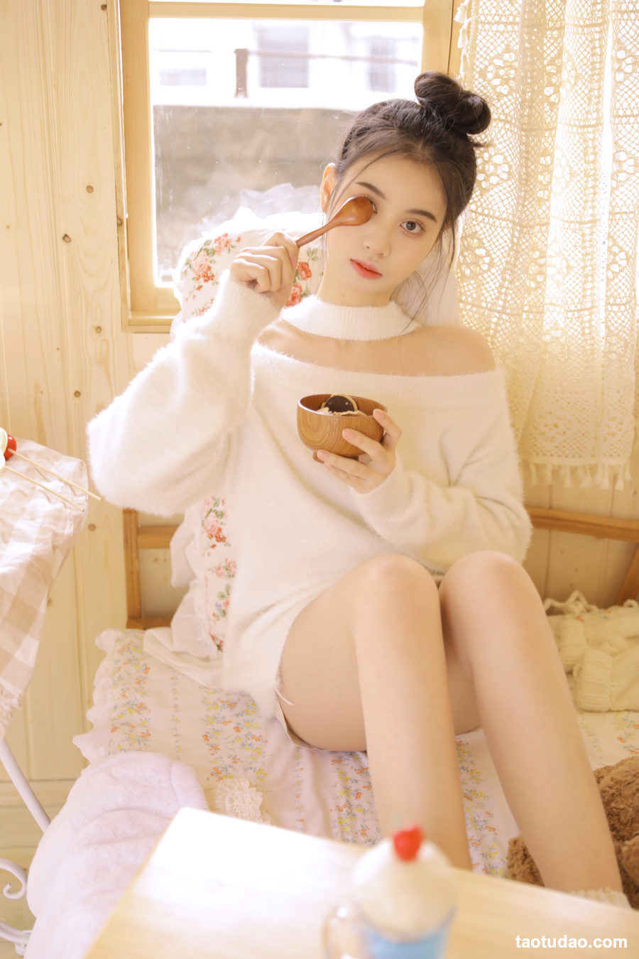 图片[4]-[YITUYU艺图语]2023.03.19 木屋.纯欲少女 素素[22+1P／132MB]-绅士图