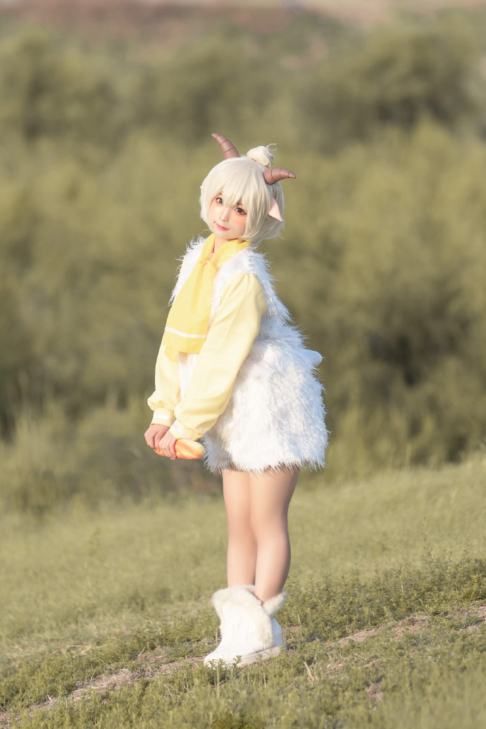 COS:《喜羊羊与灰太狼》懒羊羊COS
