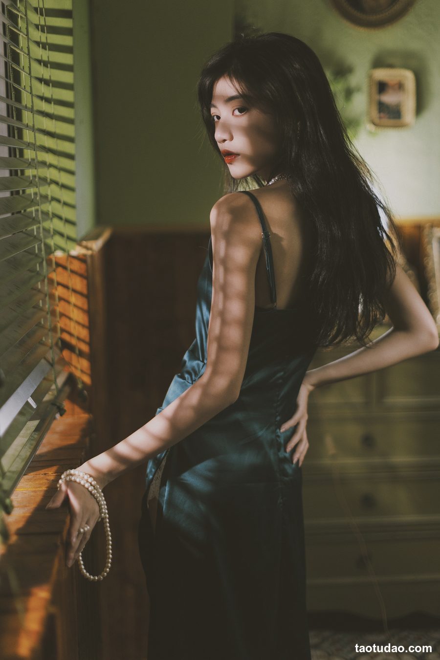 图片[2]-[YITUYU艺图语]2023.04.08 只如初见 初初[45+1P／171MB]-绅士图