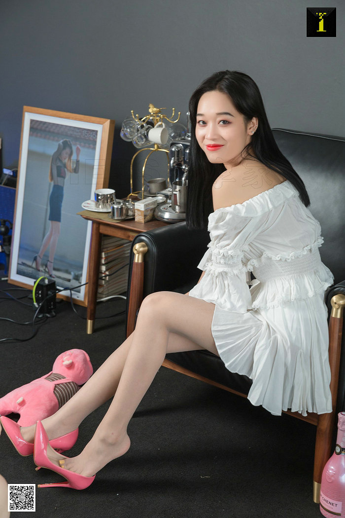 IESS异思趣向 - 模特：可乐《可乐的少女系高跟》/ 87P-31MB / 机构-艺库