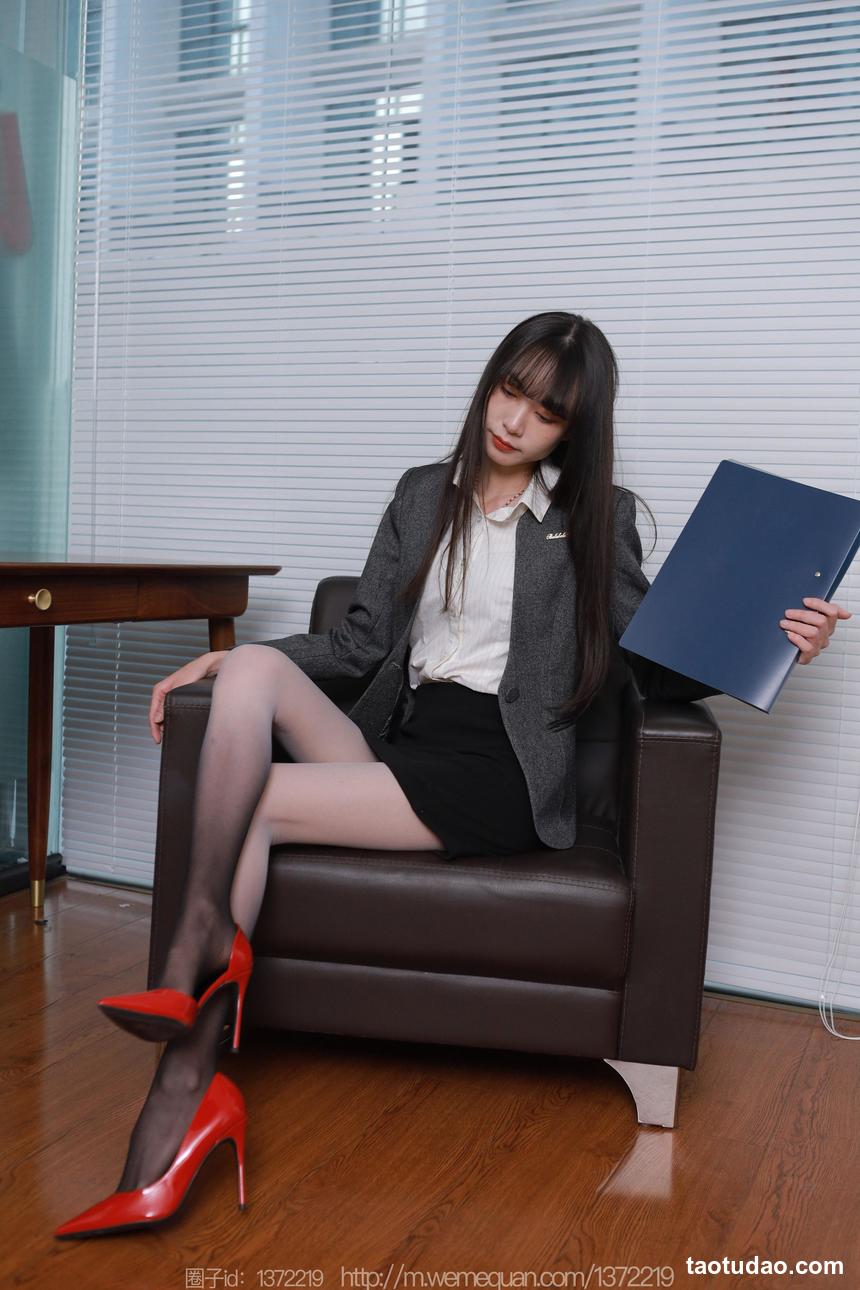 图片[2]-[IESS异思趣向] 2023.01.08 丝享家 1323 团团《黑白渐变》[85P-90.1M]-绅士图