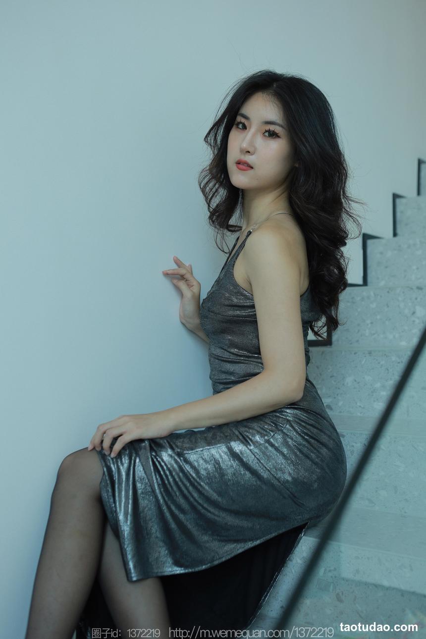 图片[4]-[IESS异思趣向] 2023.06.29 丝享家 1467 小宝《液体金属裙》[80P-85.8M]-绅士图