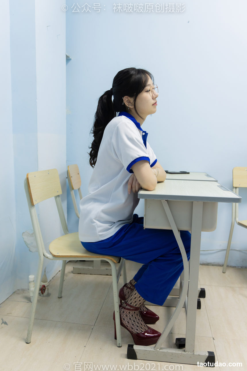 图片[3]-[BoBoSocks袜啵啵]NO.375 小甜豆-高跟鞋、黑色蕾丝网袜、校服裤里丝[160P+1V／7.68GB]-绅士图