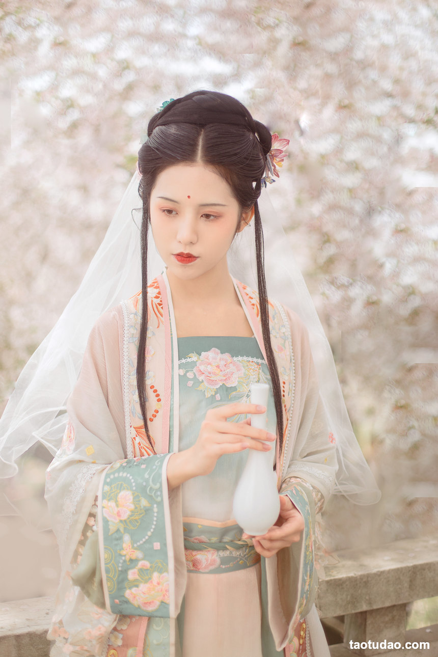 图片[2]-[YITUYU艺图语]2022.04.18 春日宴 沐槿cutie[30+1P／177MB]-绅士图