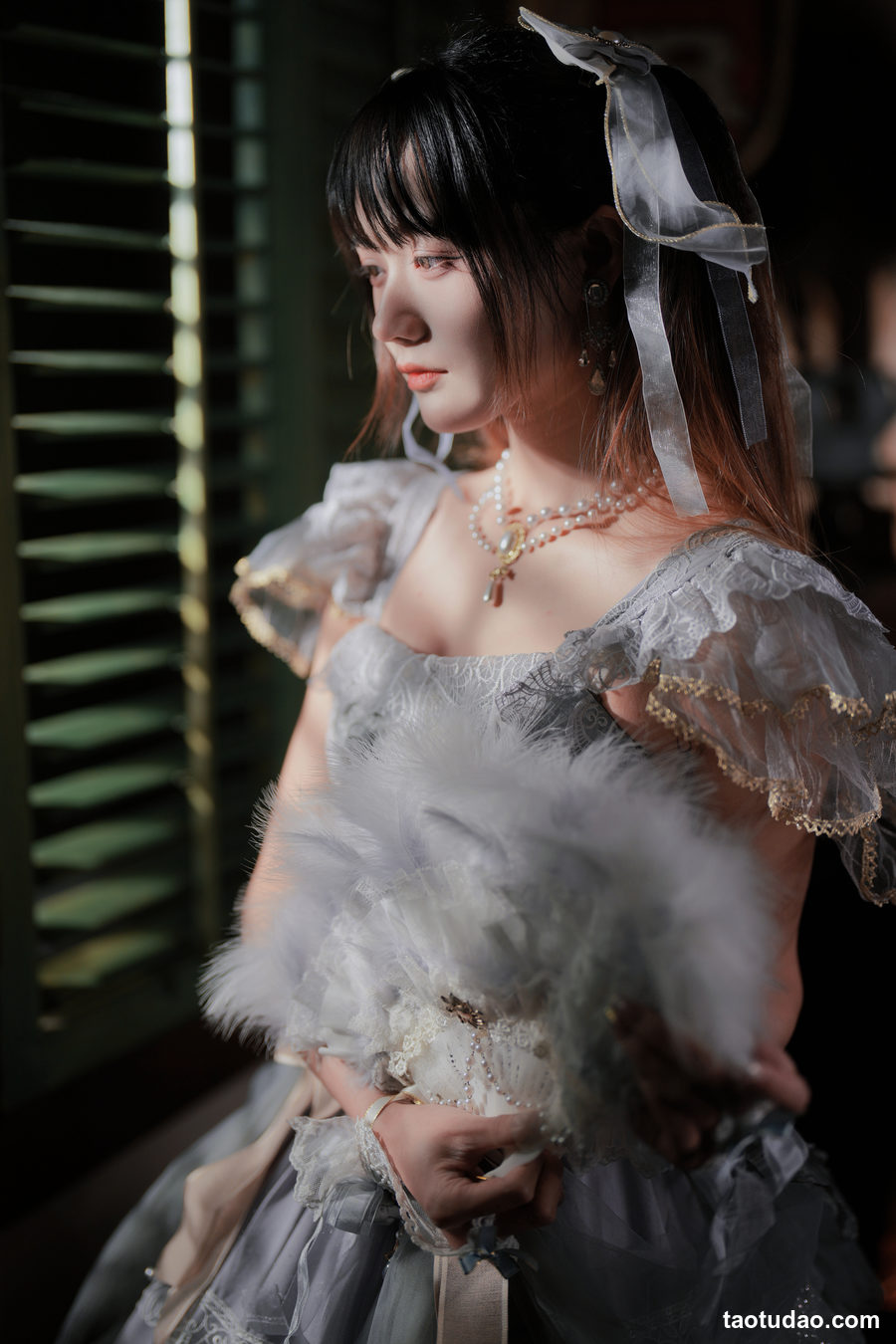 图片[3]-兔子Zzz不吃胡萝卜 – NO.135 灰月之海 [28P-268MB]-绅士图