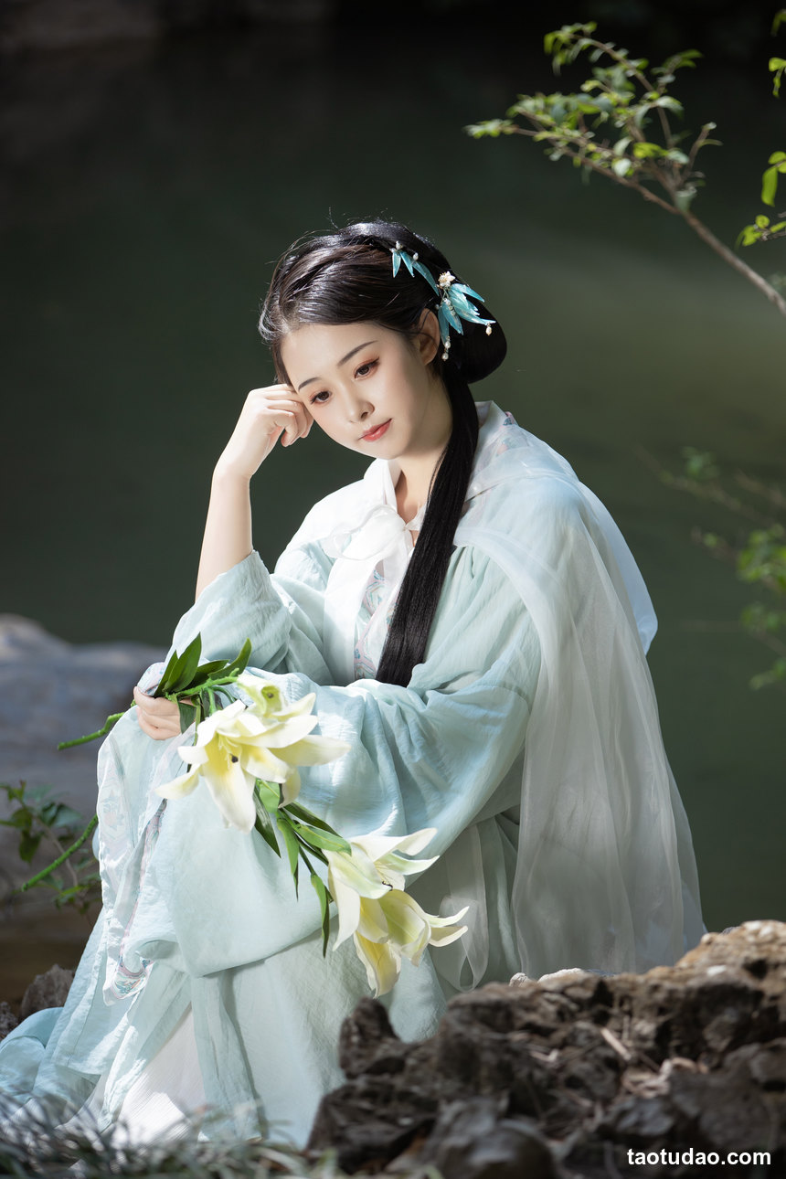 图片[3]-[YITUYU艺图语]2023.01.15 青山 涵涵[37+1P／393MB]-绅士图