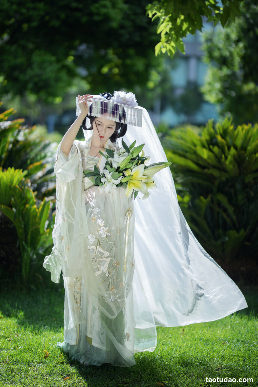 图片[4]-[YITUYU艺图语]2022.08.13 夏日百合 余鱼_Coo[21+1P／59.6MB]-绅士图