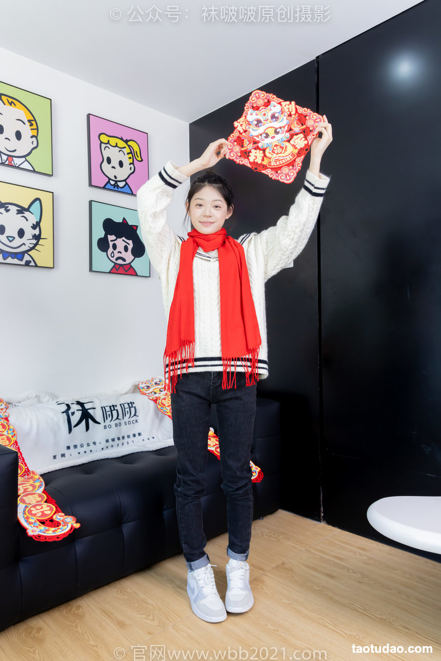 图片[3]-[BoBoSocks袜啵啵]NO.481 糯米-板鞋、白棉袜、裸足、对联迎新春，半脱袜子剧情[150P+1V／6.15GB]-绅士图