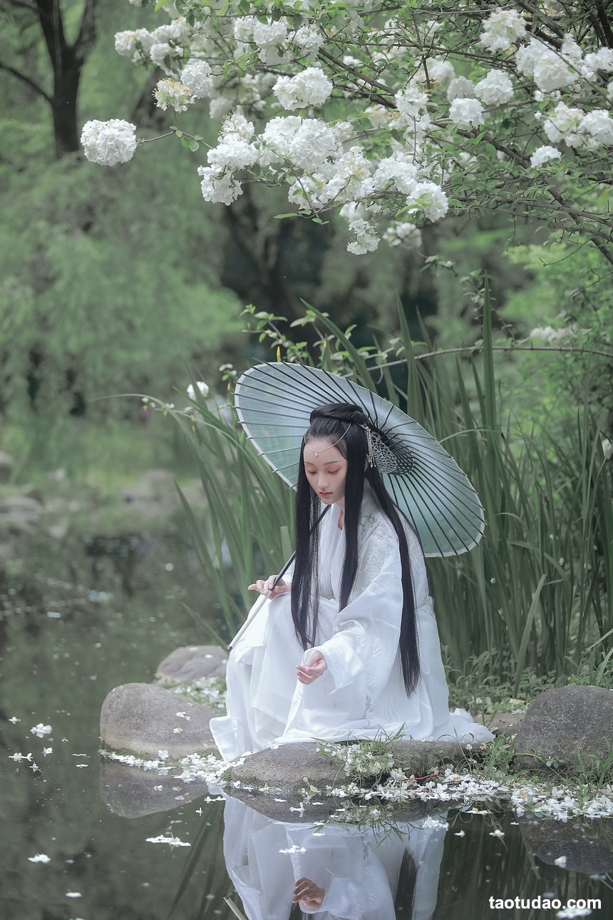 图片[3]-[YITUYU艺图语]2022.06.15 琼花并貌 云之是小狐狸吖[21+1P／452MB]-绅士图