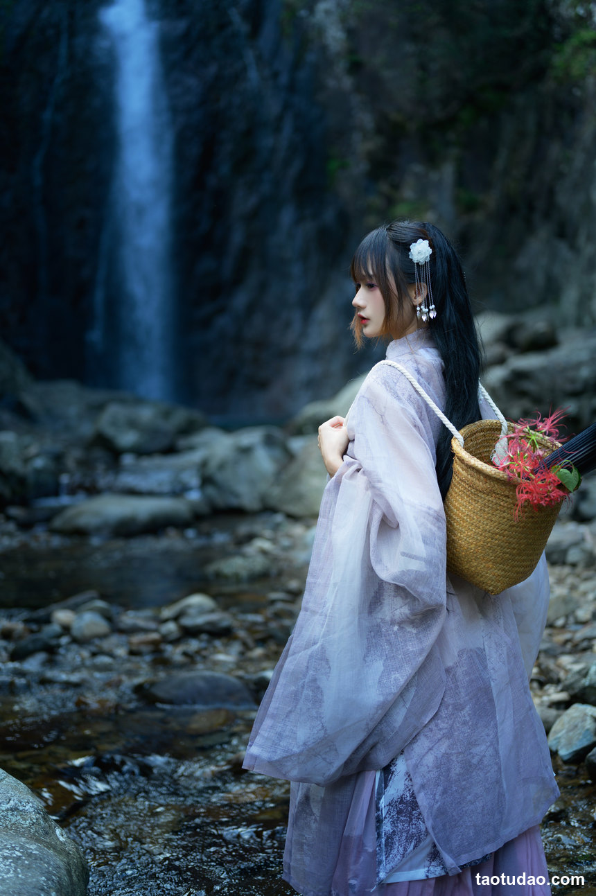 图片[3]-[YITUYU艺图语]2022.07.12 寻蝶梦 兔子Zzz不吃胡萝卜[35+1P／399MB]-绅士图