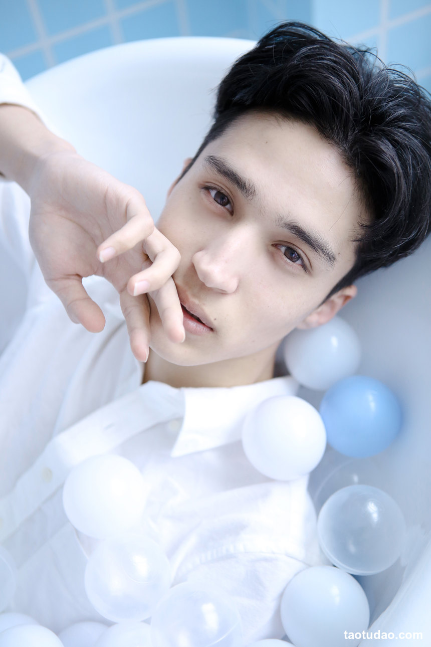 图片[4]-[YITUYU艺图语]2022.07.10 白 _Talsu[31+1P／181MB]-绅士图