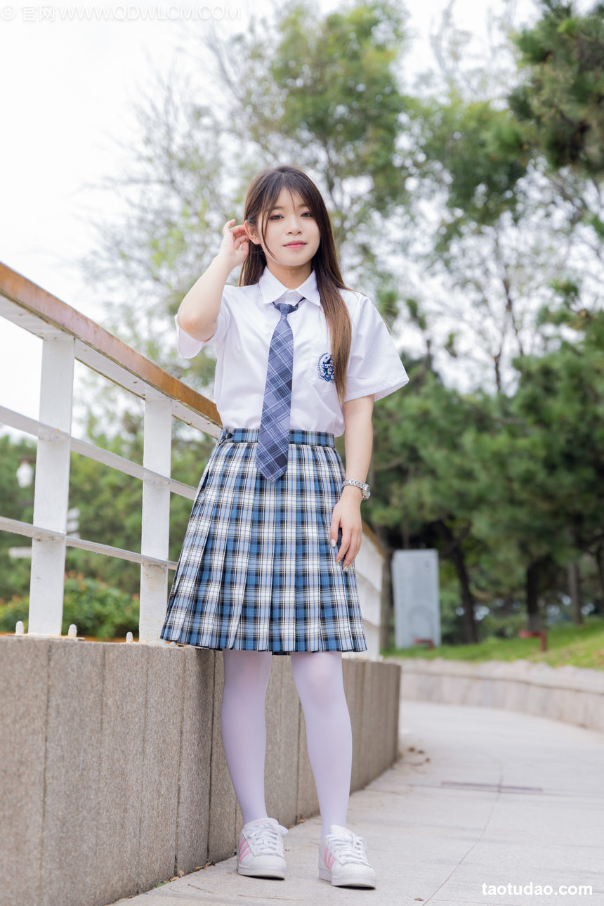 图片[3]-物恋传媒 NO.2242 闪闪-板鞋、厚白丝、户外草地公园沙滩脱鞋丝袜走路剧情（脏袜子）[155P-1V-7.74G]-绅士图