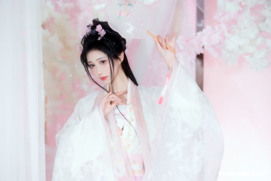 图片[2]-[YITUYU艺图语]2023.03.18 风满楼 绮罗生的小苏苏[24+1P／210MB]-绅士图