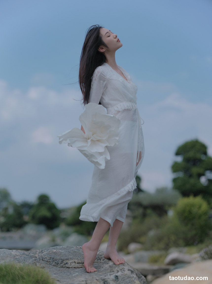 图片[2]-[YITUYU艺图语]2022.11.17 秋风 阿万[45+1P／408MB]-绅士图