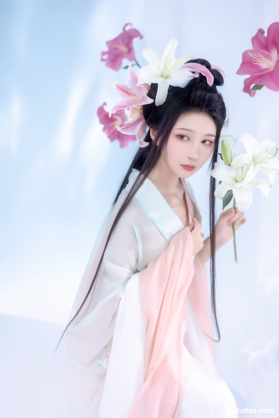 图片[2]-[YITUYU艺图语]2023.02.17 望春风 绮罗生的小苏苏[26+1P／206MB]-绅士图