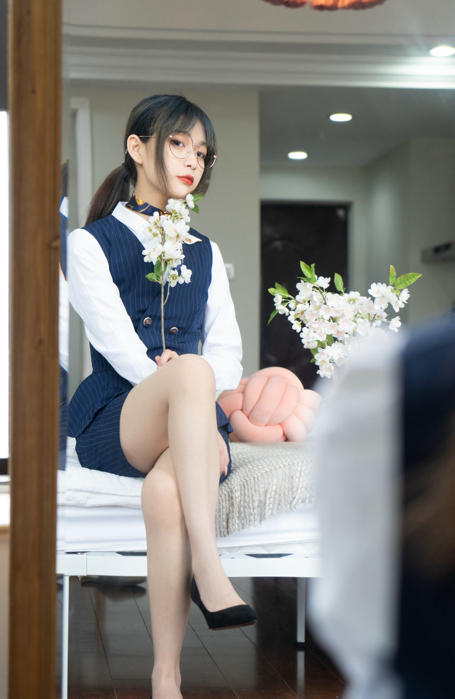 梨瑾瑾 - 乘务员 / 20P-272MB / cos萌妹-绅士图