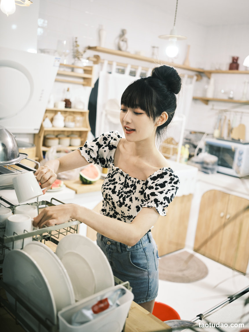 图片[3]-[YITUYU艺图语]2022.04.11 厨房吃瓜 飞鸟咕咕-[30+1P／300MB]-绅士图