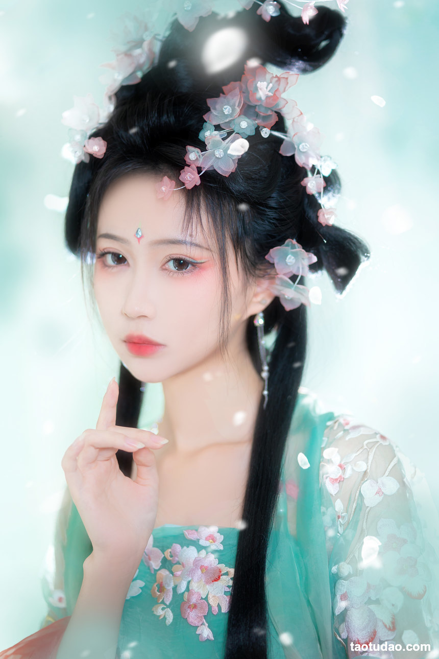 图片[2]-[YITUYU艺图语]2022.12.26 绿梅 -绮罗生的小苏苏-[27+1P／189MB]-绅士图