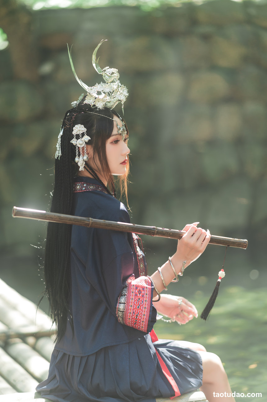 图片[4]-[YITUYU艺图语]2022.06.29 苗疆一梦 兔子Zzz不吃胡萝卜[41+1P／427MB]-绅士图