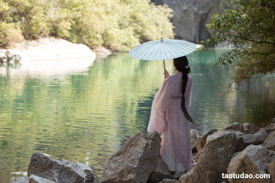 图片[2]-[YITUYU艺图语]2023.03.16 情知 阿moon[31+1P／330MB]-绅士图