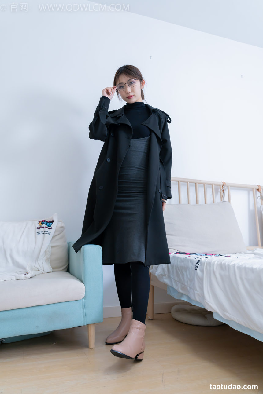 图片[3]-物恋传媒 NO.2247 泡泡-短靴、厚黑丝、皮筋绑脚老头乐挠脚剧情[151P-1V-4.73G]-绅士图