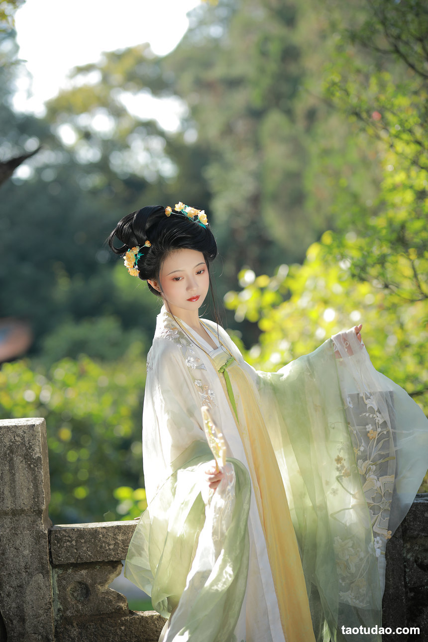 图片[2]-[YITUYU艺图语]2022.12.29 秋色如画 YunFleur[37+1P／700MB]-绅士图