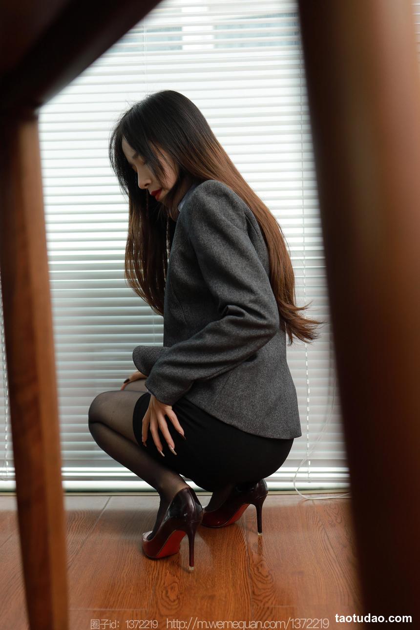 图片[2]-[IESS异思趣向] 2023.02.15 丝享家 1362 美子《桌底游戏》[83P-85.9M]-绅士图