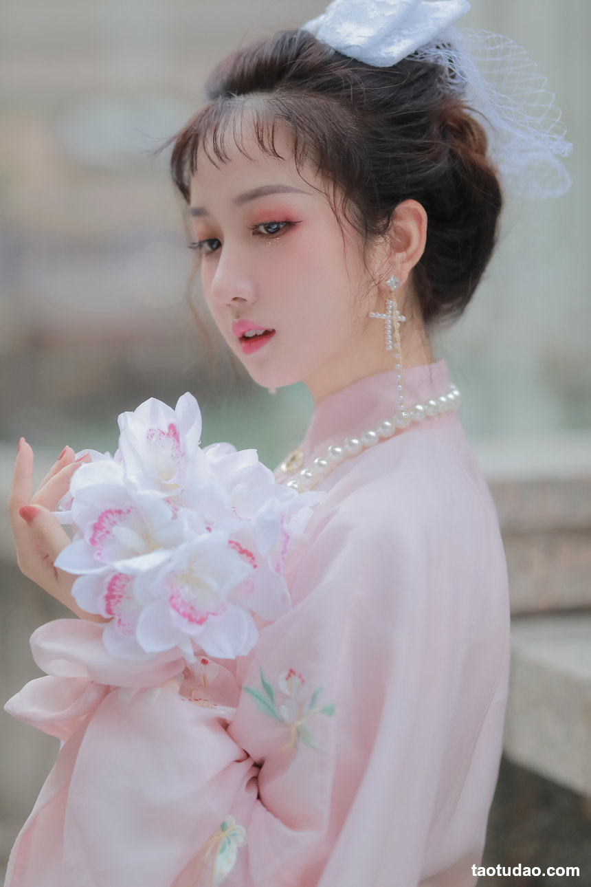 图片[2]-[YITUYU艺图语]2022.06.19 威尼斯 令花羽[22+1P／261MB]-绅士图