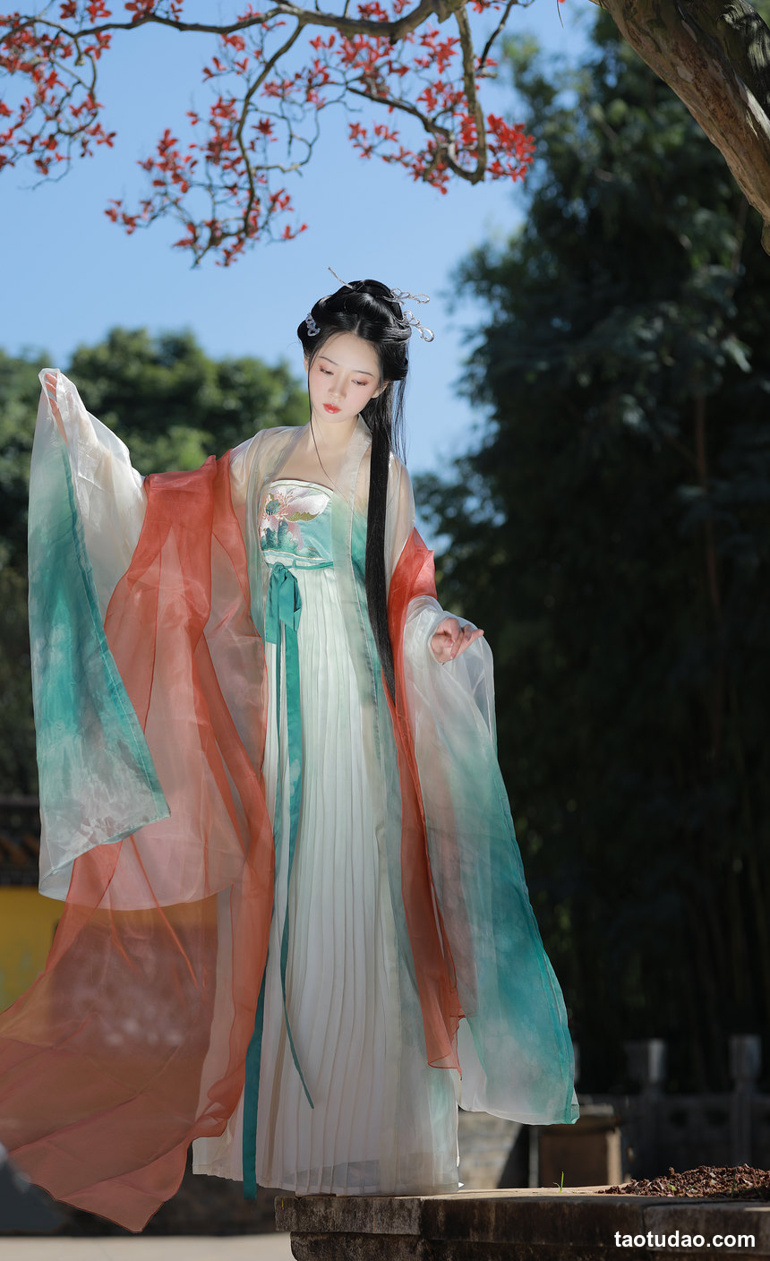 图片[2]-[YITUYU艺图语]2022.12.04 休言万事转头空 落花人独立[33+1P／708MB]-绅士图