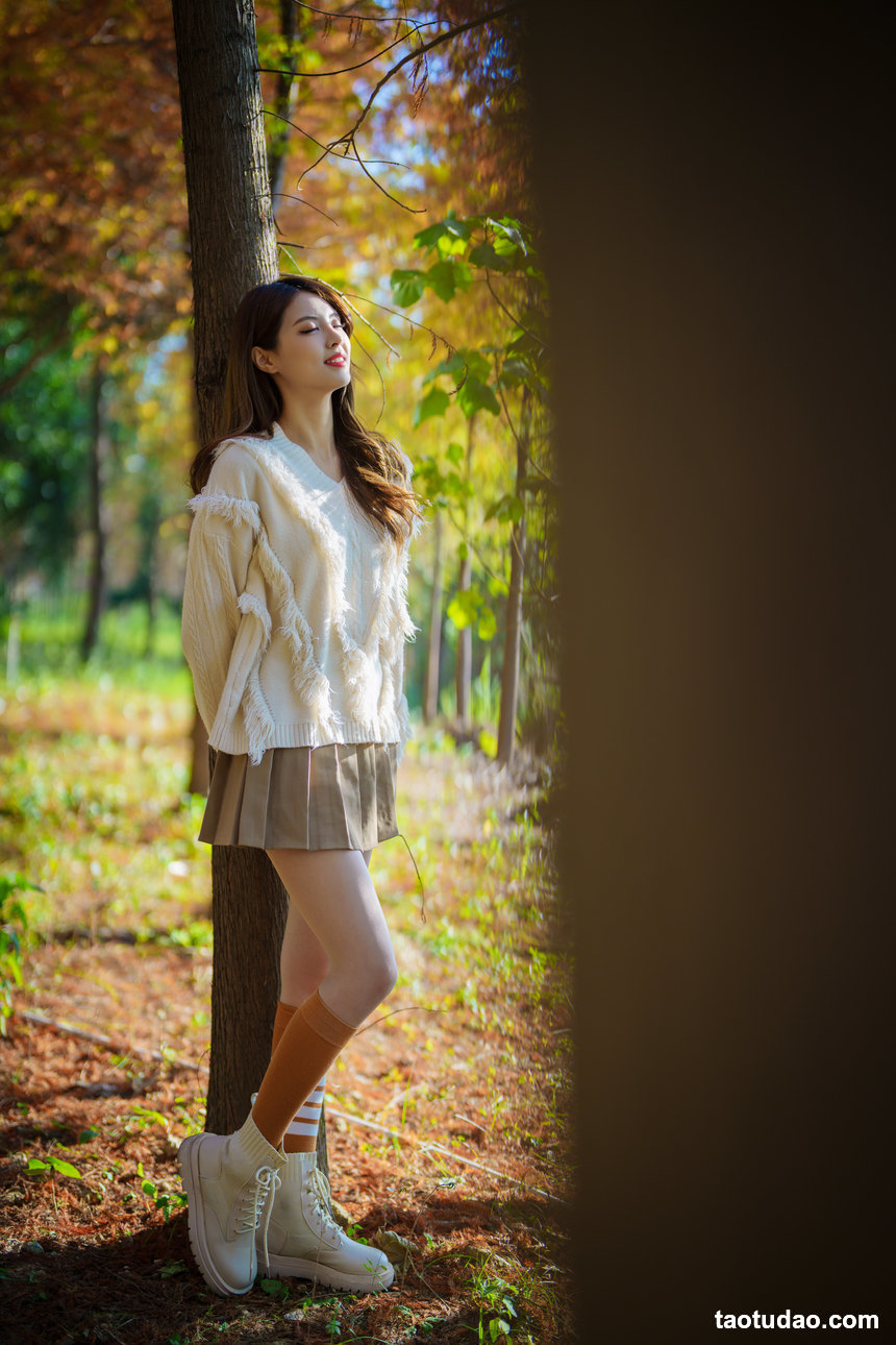 图片[4]-[YITUYU艺图语]2022.02.03 一叶知秋，秋日水杉树，红色烂漫 滕静[49+1P／1.01GB]-绅士图