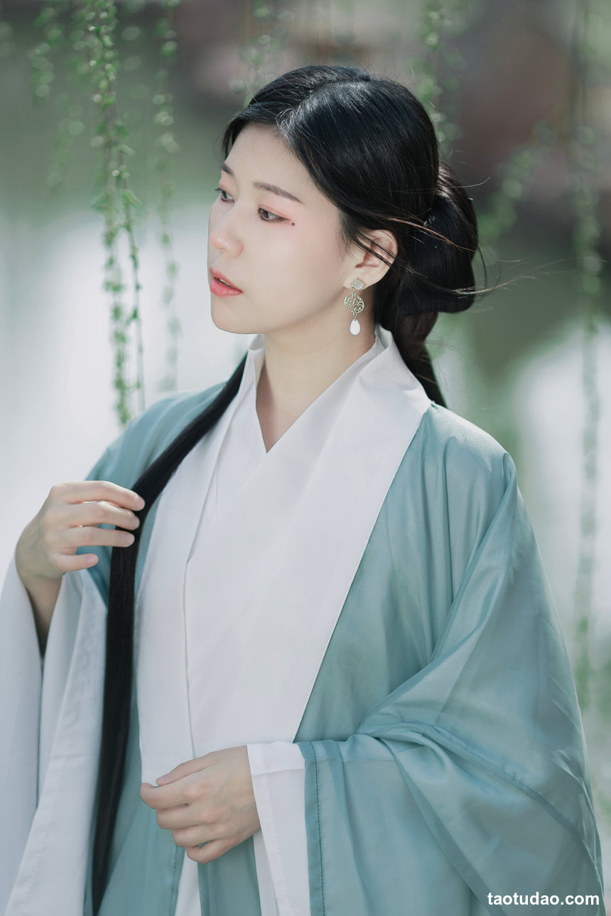 图片[2]-[YITUYU艺图语]2022.07.21 飘摇 暖喜[35+1P／298MB]-绅士图