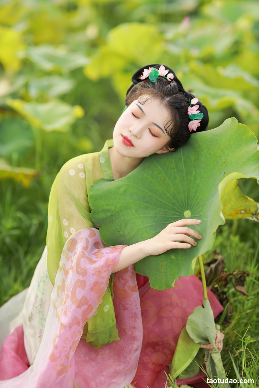 图片[3]-[YITUYU艺图语]2022.08.03 荷花少女 我超白_[29+1P／241MB]-绅士图