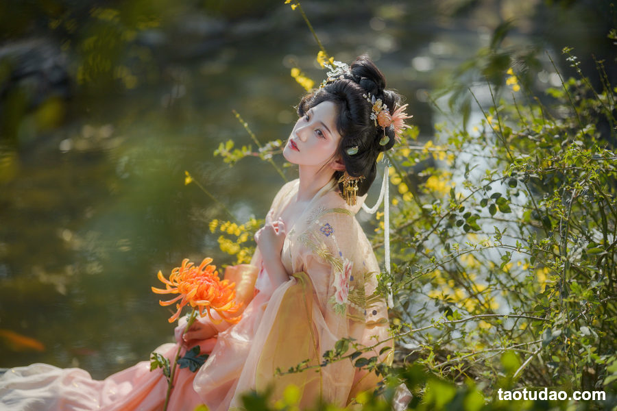 图片[4]-[YITUYU艺图语]2023.03.26 美人赋 沁沁[25+1P／433MB]-绅士图