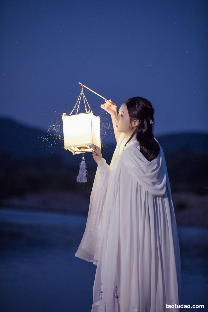 图片[3]-[YITUYU艺图语]2022.06.03 白蛇传奇 兔子Zzz不吃胡萝卜[24+1P／129MB]-绅士图