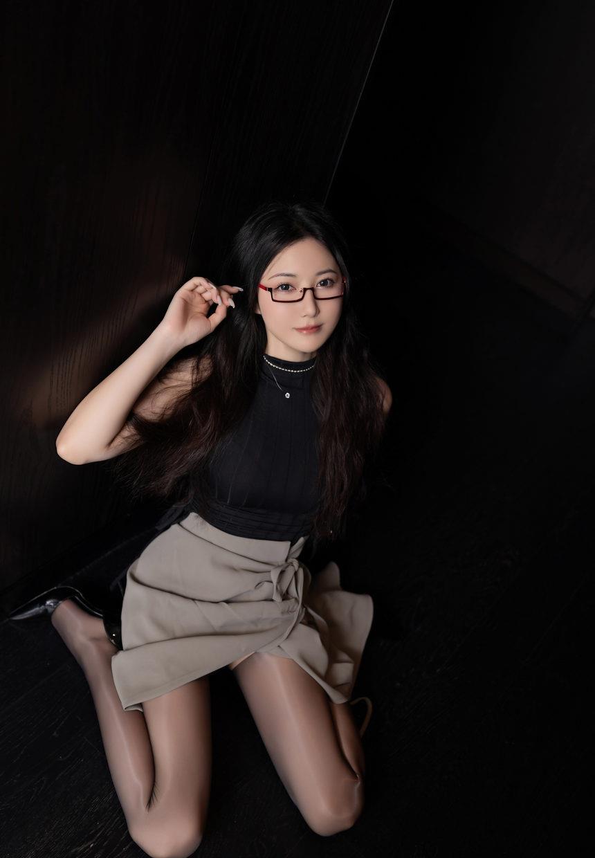 [XiuRen秀人网] 2025.04.30 No.10231 鱼子酱Fish [80+1P]-绅士图
