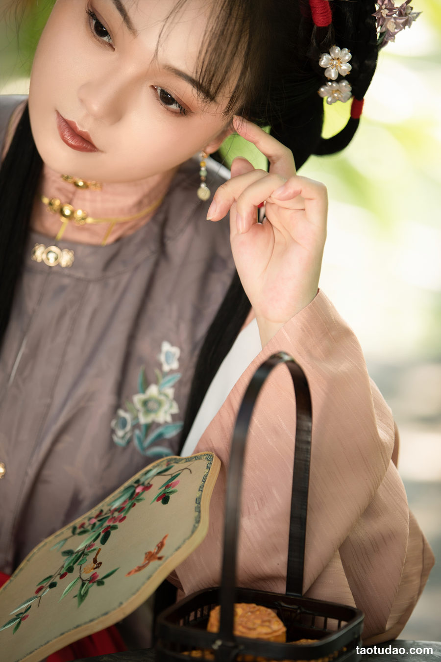 图片[2]-[YITUYU艺图语]2023.04.19 夏意 秋哒哒– [24+1P／350MB]-绅士图