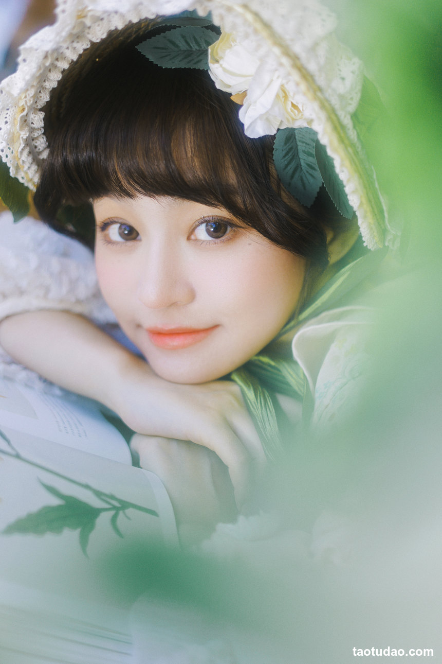 图片[3]-[YITUYU艺图语]2022.07.18 花房少女 双耳ZiCe[39+1P／318MB]-绅士图