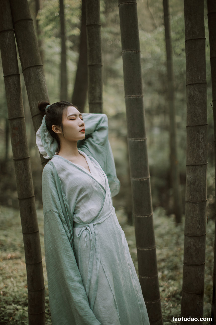 图片[3]-[YITUYU艺图语]2022.09.18 竹影 廖鑫鑫Letitia[21+1P／256MB]-绅士图