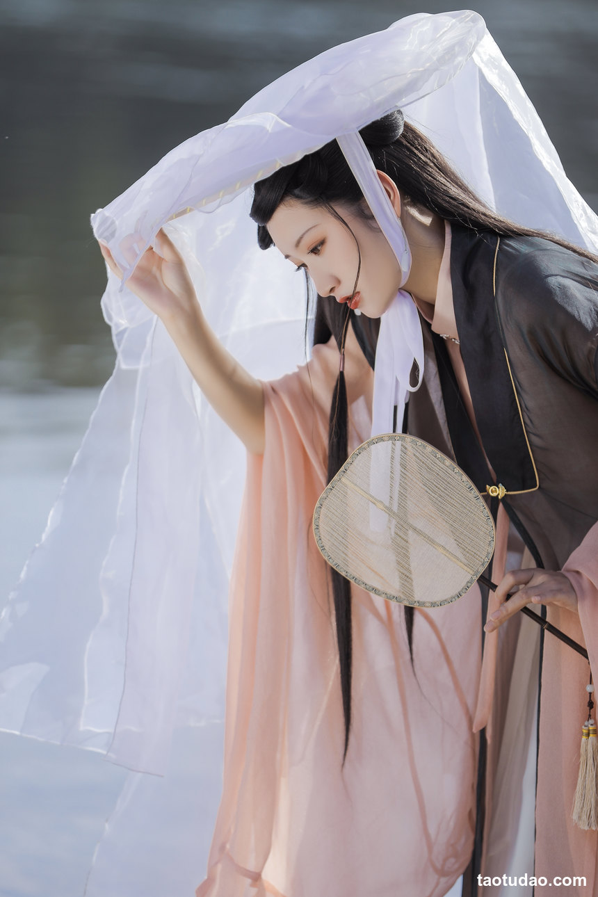 图片[2]-[YITUYU艺图语]2022.05.01 秋天前 米菲[21+1P／359MB]-绅士图