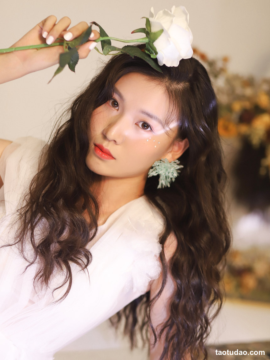 图片[4]-[YITUYU艺图语]2022.10.15 少女与花 勺子[22+1P／92MB]-绅士图