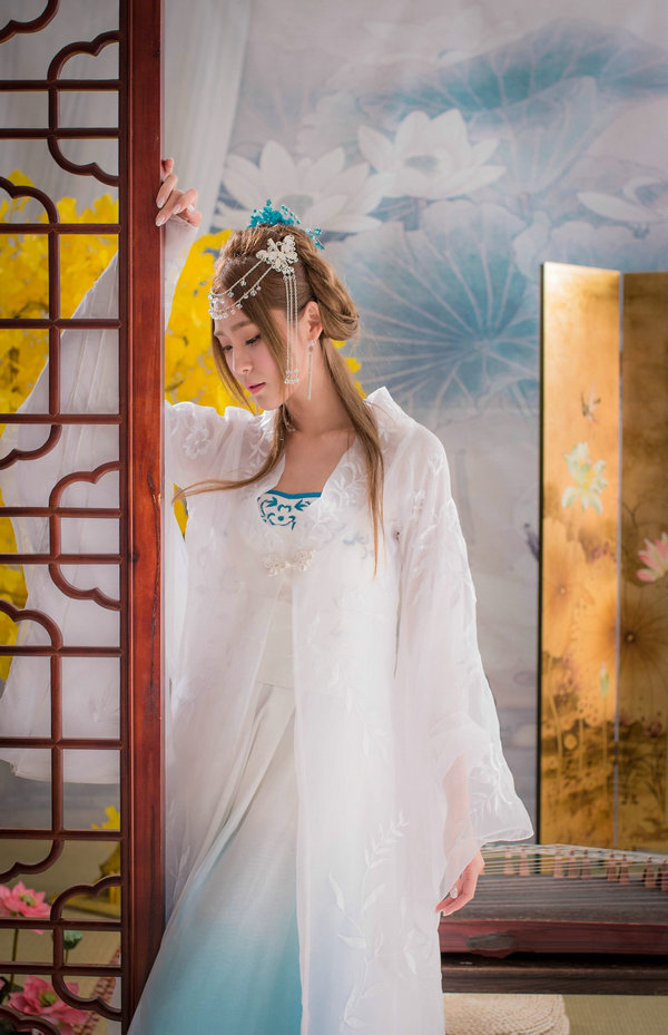 Beautyleg女神小雪Winnie写真 - 古装丽人 / 4P/4MB / 美图集锦-绅士图
