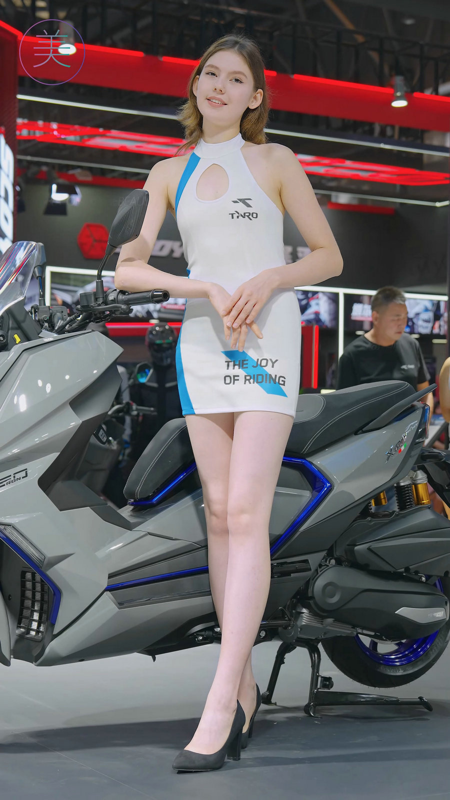 2024 重庆摩博会机车展 Racing Model LOOKBOOK 01 / 430MB /-艺库