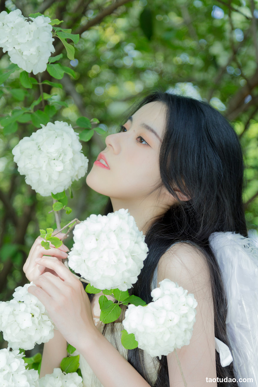 图片[3]-[YITUYU艺图语]2022.07.18 轻轻 静鏡婧[35+1P／332MB]-绅士图