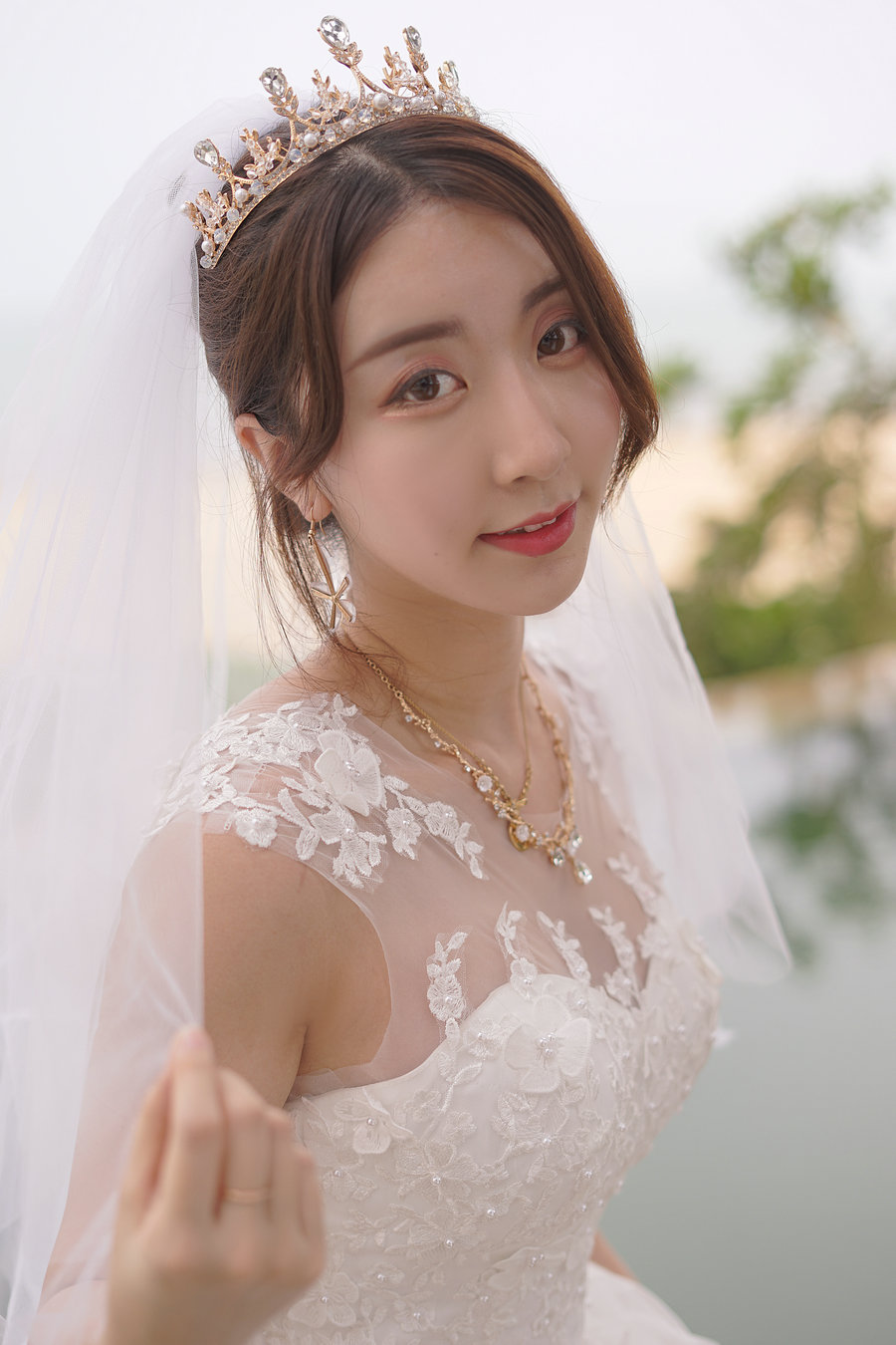 人气Coser黑川 – 海岛之旅 婚纱 / 17P-136MB / cos萌妹-绅士图