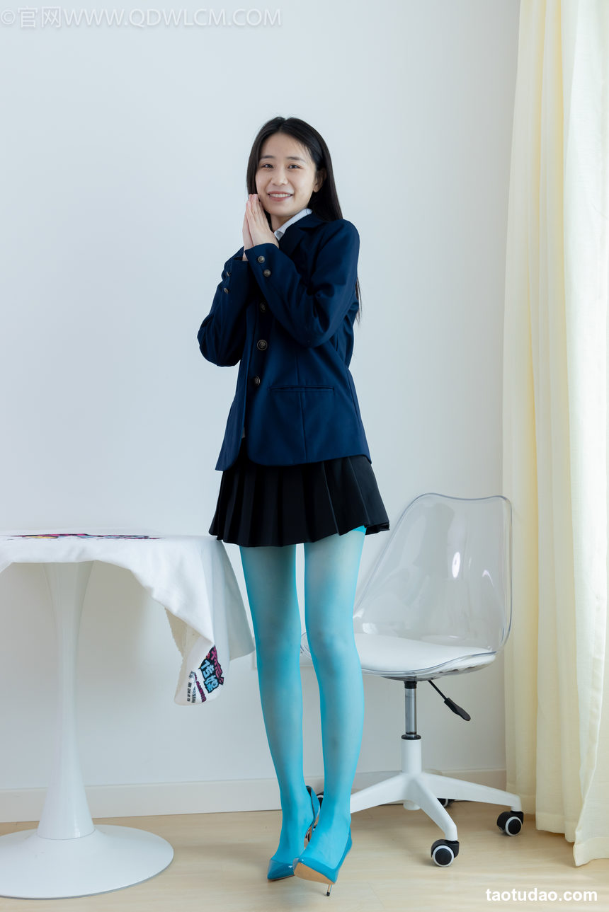 图片[3]-物恋传媒 NO.2269 菜菜-高跟鞋、薄蓝绿色丝（脚尖加固款）、胶带绑脚踝老头乐挠脚剧情[151P-1V-4.53G]-绅士图