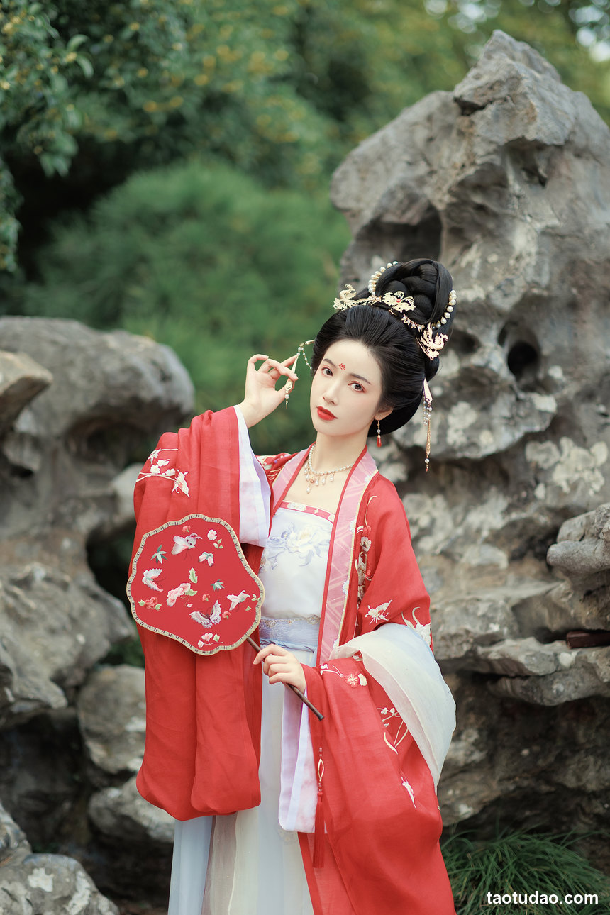 图片[2]-[YITUYU艺图语]2022.12.27 江南初秋 一只阿梦崽[38+1P／485MB]-绅士图