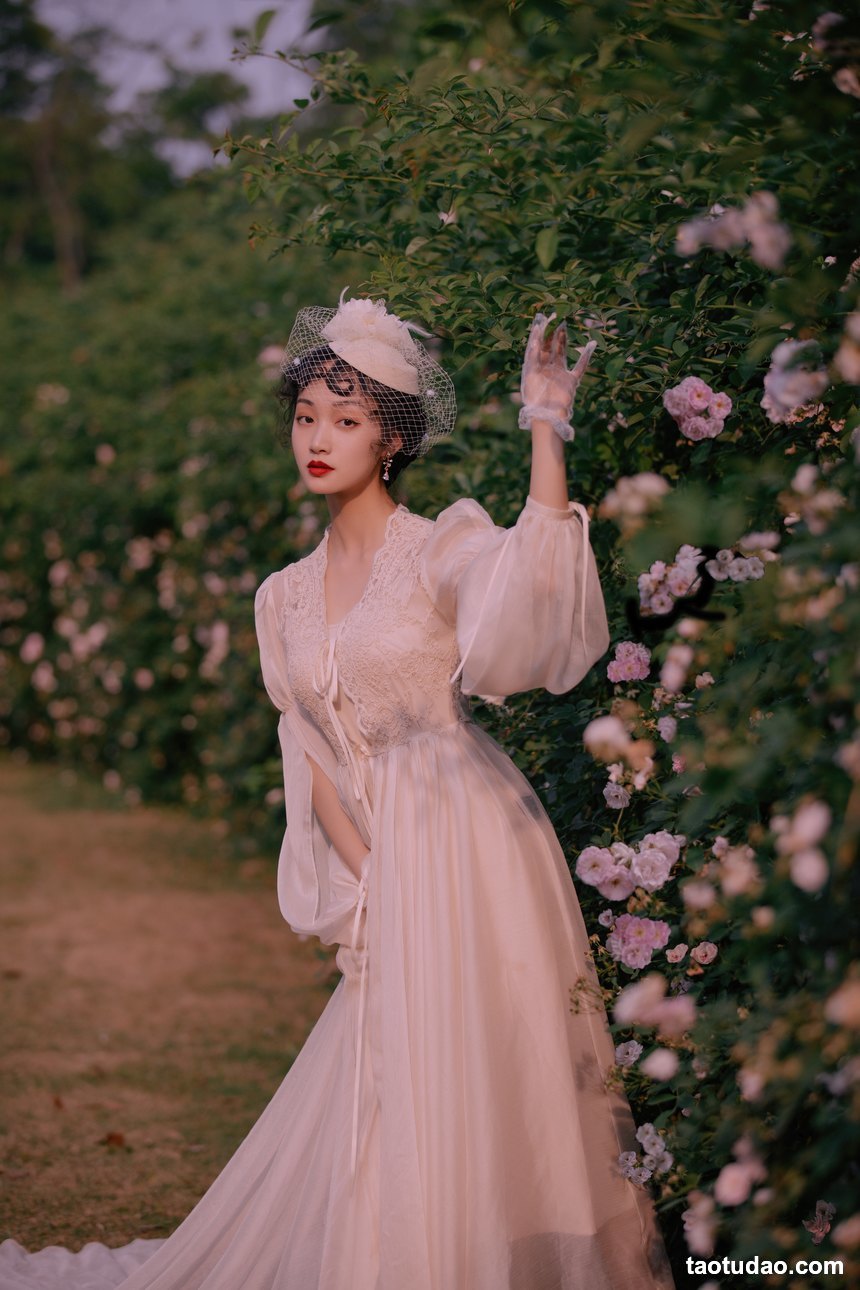 图片[2]-[YITUYU艺图语]2022.06.16 蔷薇有你 凌子兮[22+1P／406MB]-绅士图